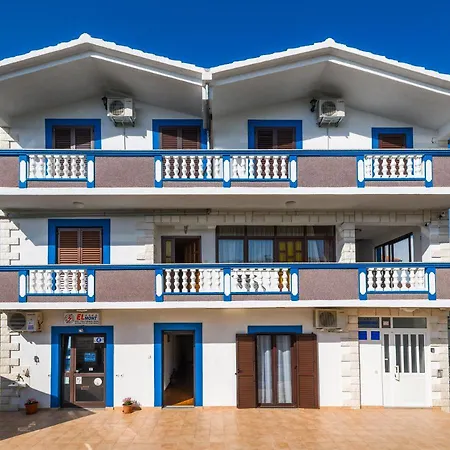Guest house Nena 3*