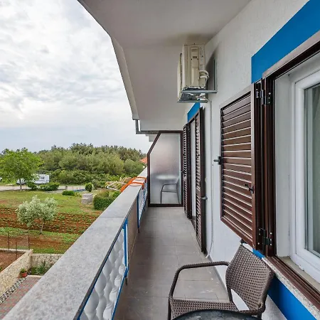 Guest house Nena 3*