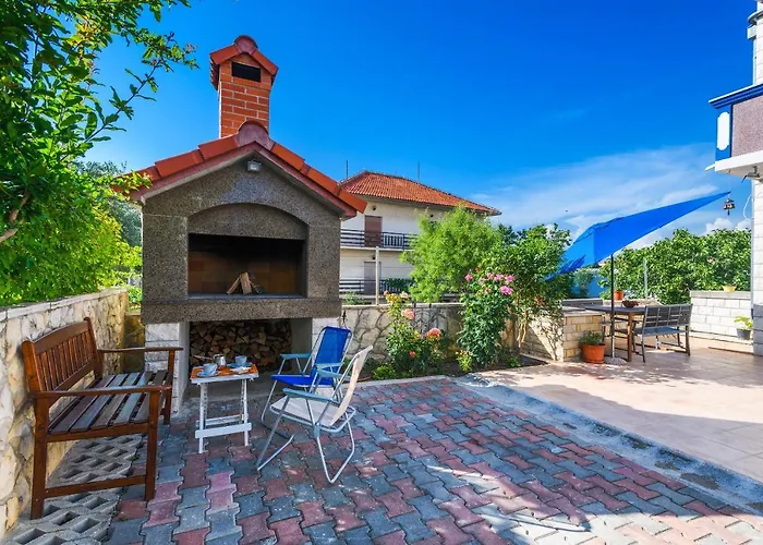 Nena בית הארחה זאדאר