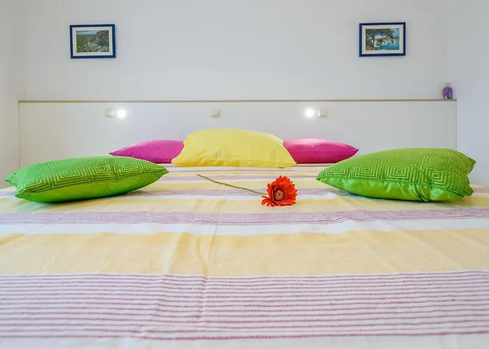 בית הארחה Nena 4*