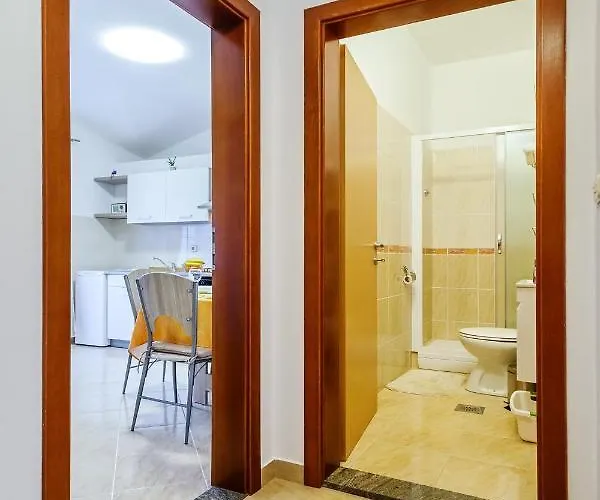 Nena בית הארחה