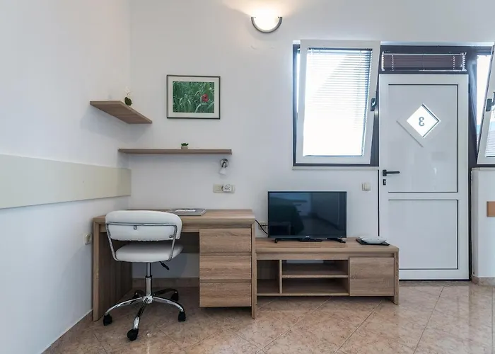 Nena בית הארחה