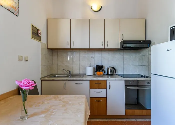 Nena Guest house