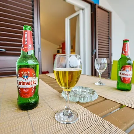 Nena بيت ضيافة 4*