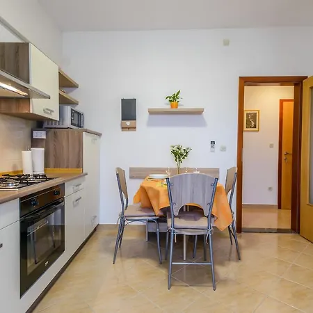 بيت ضيافة Nena