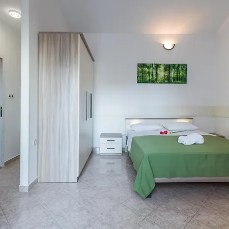 Nena بيت ضيافة 4*