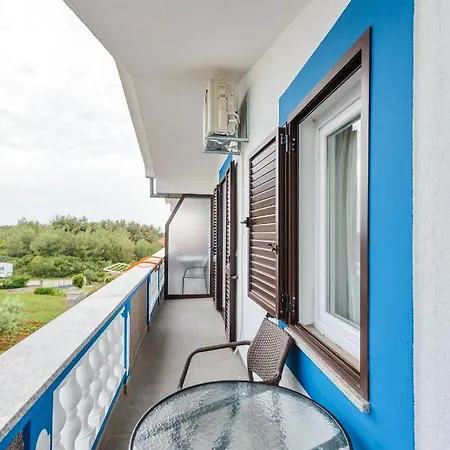 بيت ضيافة Nena زادار